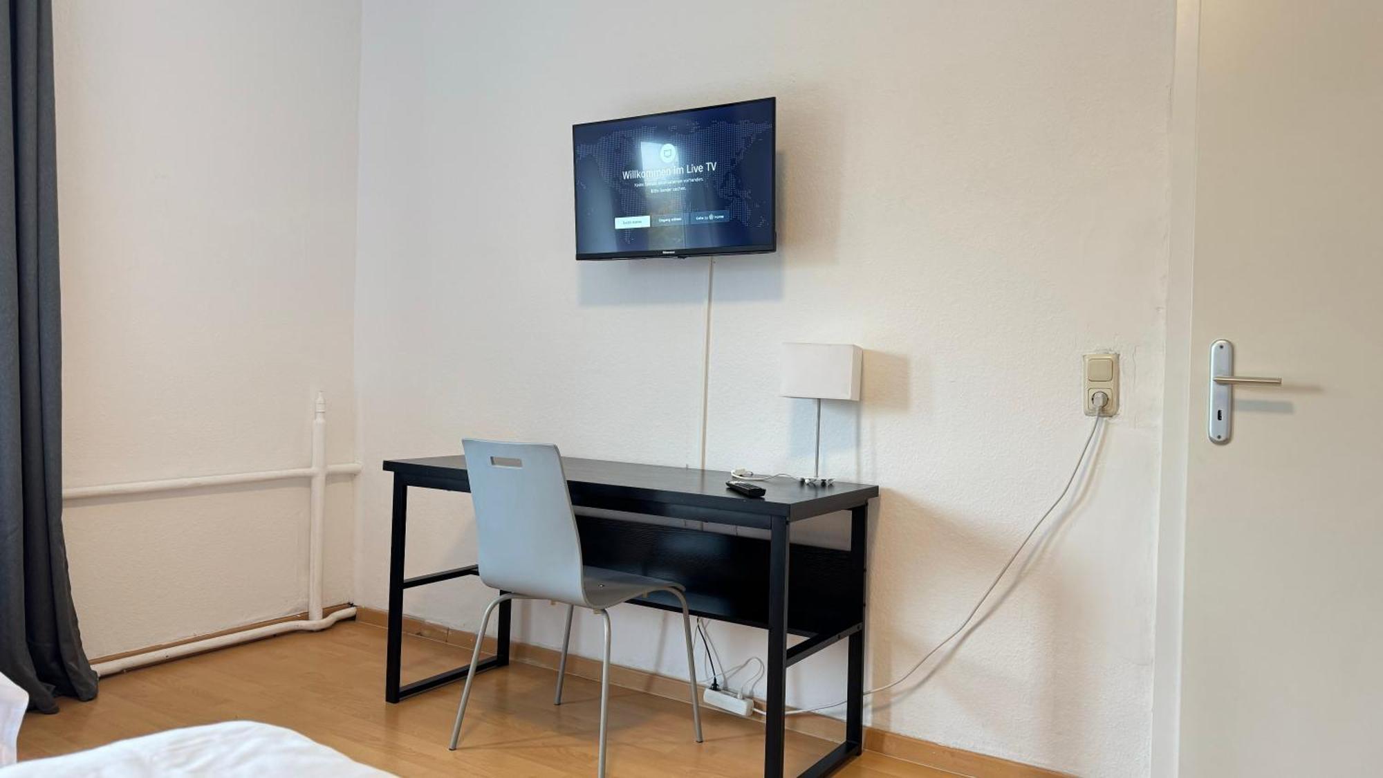 Apartments Im Herzen Von Neumuenster Innenstadt & Hbf Fusslaeufig, Mit Privatparkplatz エクステリア 写真