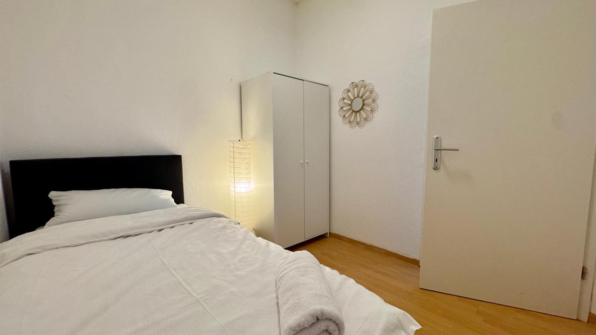 Apartments Im Herzen Von Neumuenster Innenstadt & Hbf Fusslaeufig, Mit Privatparkplatz エクステリア 写真