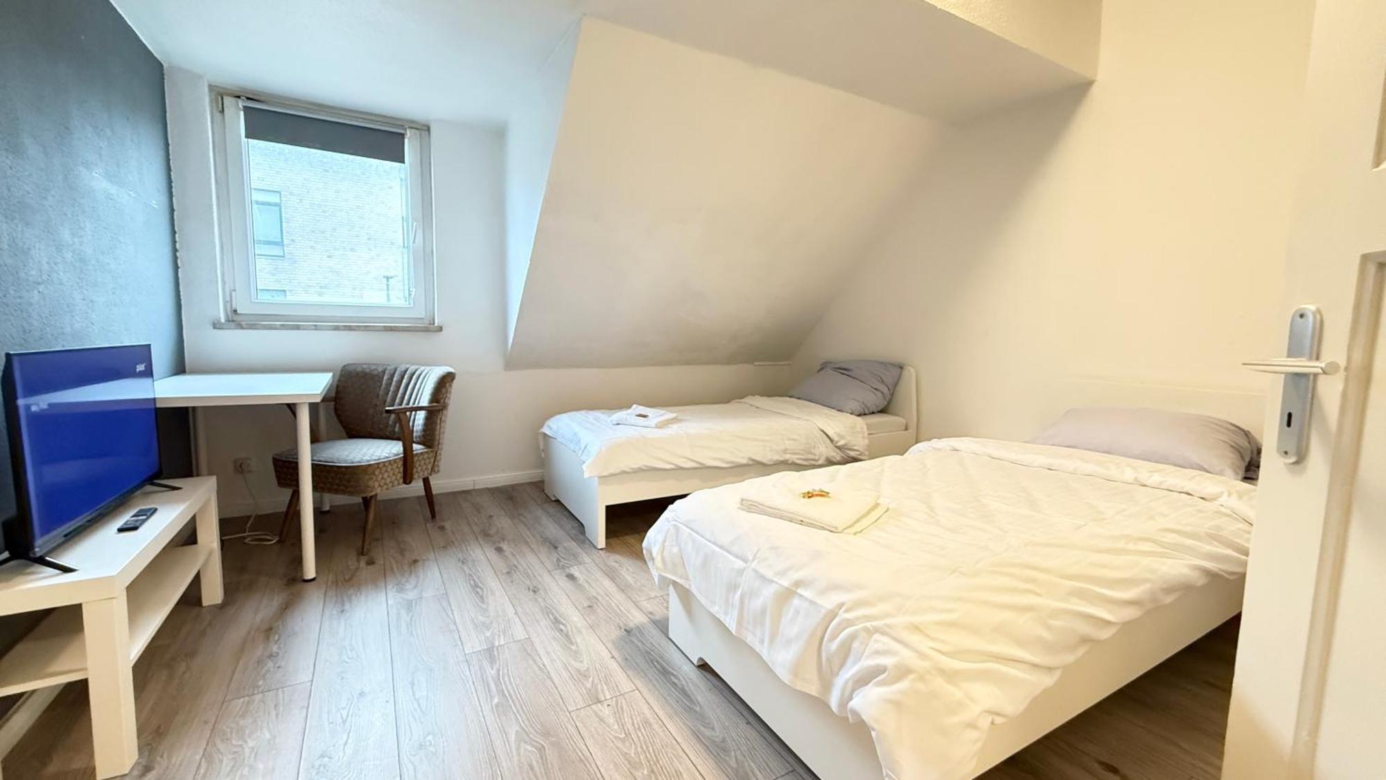 Apartments Im Herzen Von Neumuenster Innenstadt & Hbf Fusslaeufig, Mit Privatparkplatz エクステリア 写真