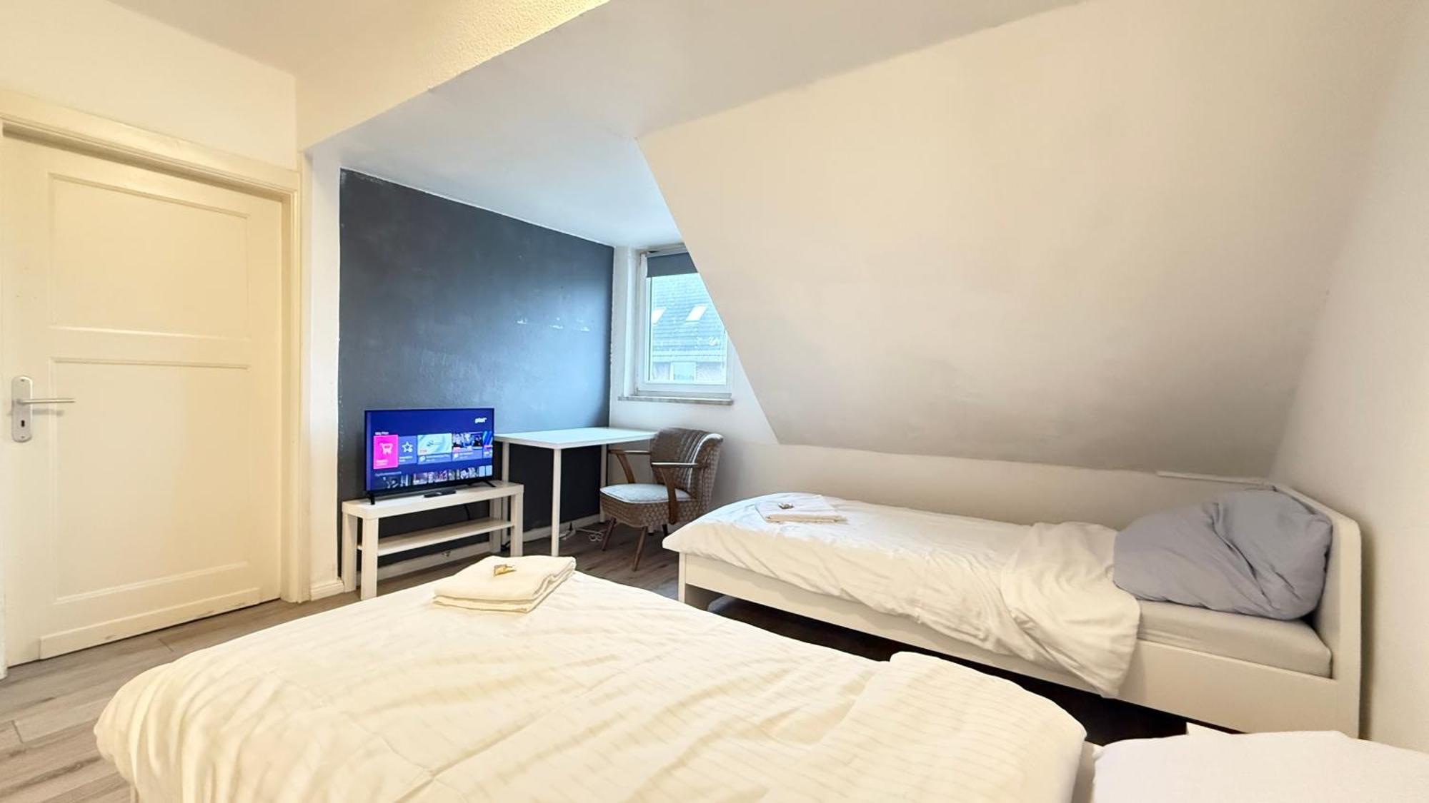 Apartments Im Herzen Von Neumuenster Innenstadt & Hbf Fusslaeufig, Mit Privatparkplatz エクステリア 写真