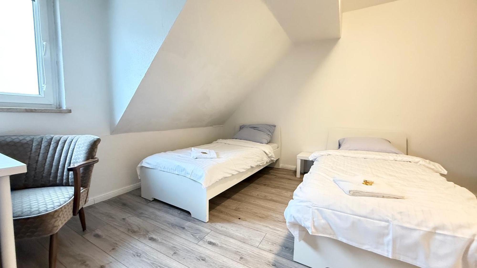 Apartments Im Herzen Von Neumuenster Innenstadt & Hbf Fusslaeufig, Mit Privatparkplatz エクステリア 写真