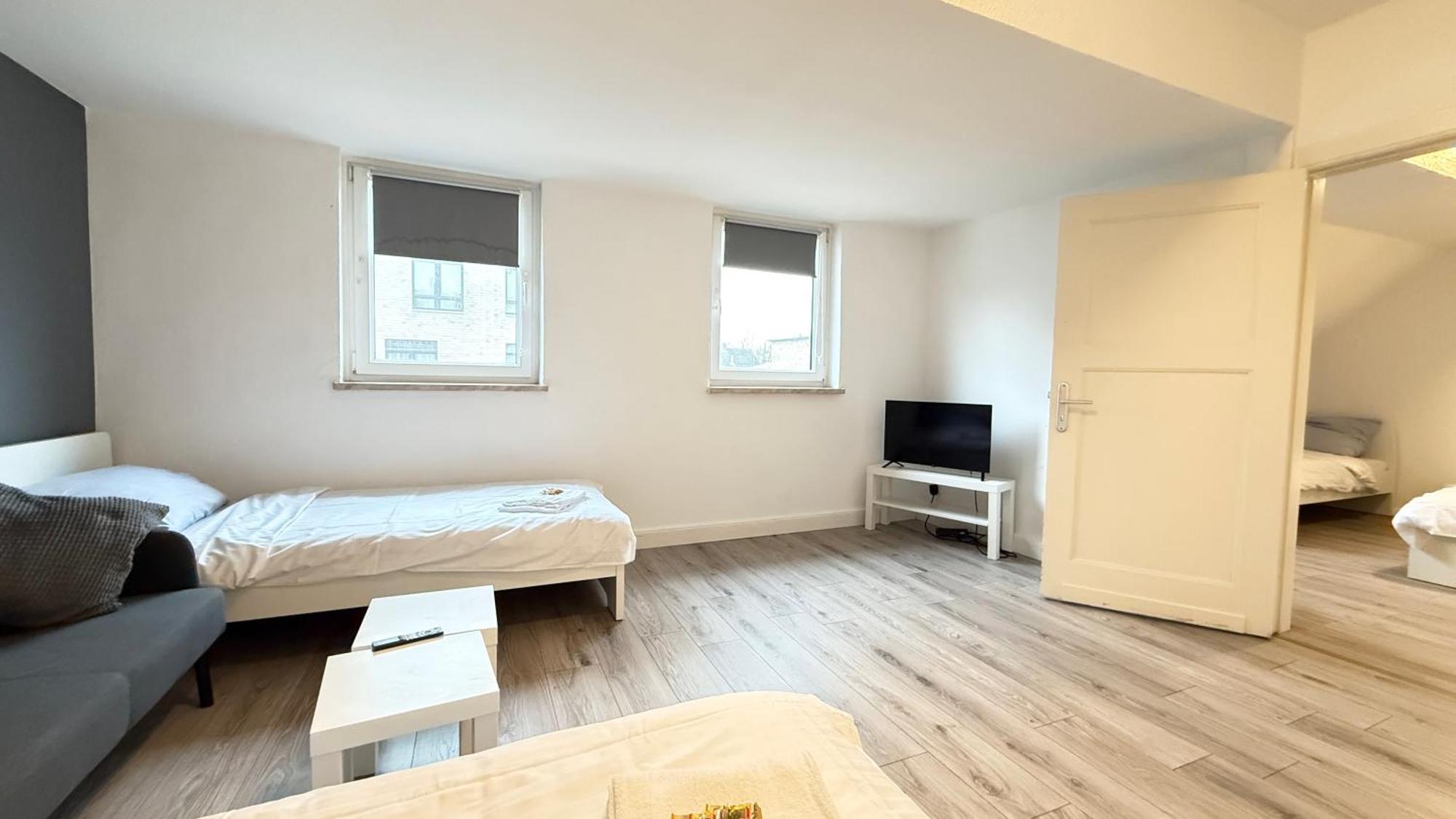 Apartments Im Herzen Von Neumuenster Innenstadt & Hbf Fusslaeufig, Mit Privatparkplatz エクステリア 写真