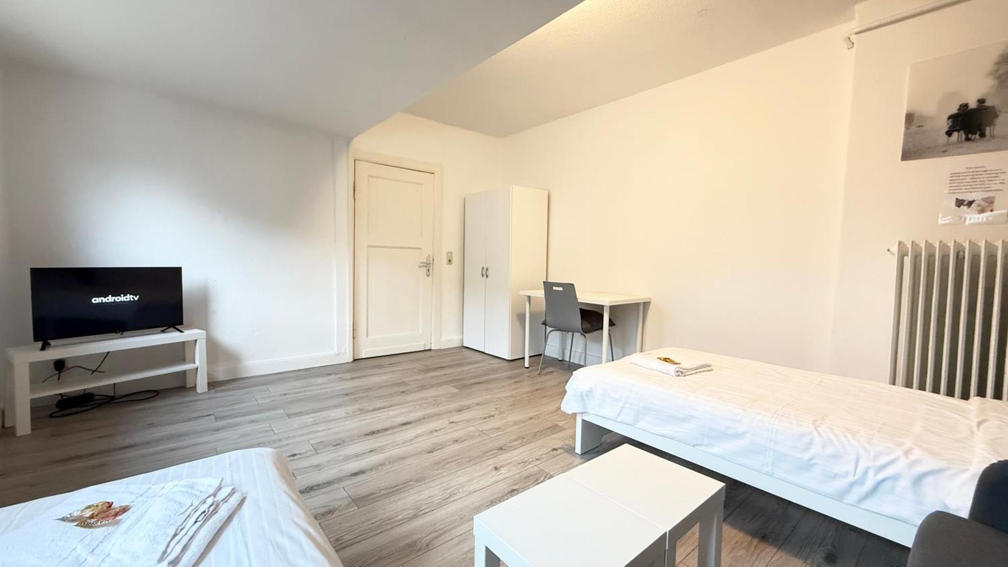 Apartments Im Herzen Von Neumuenster Innenstadt & Hbf Fusslaeufig, Mit Privatparkplatz エクステリア 写真