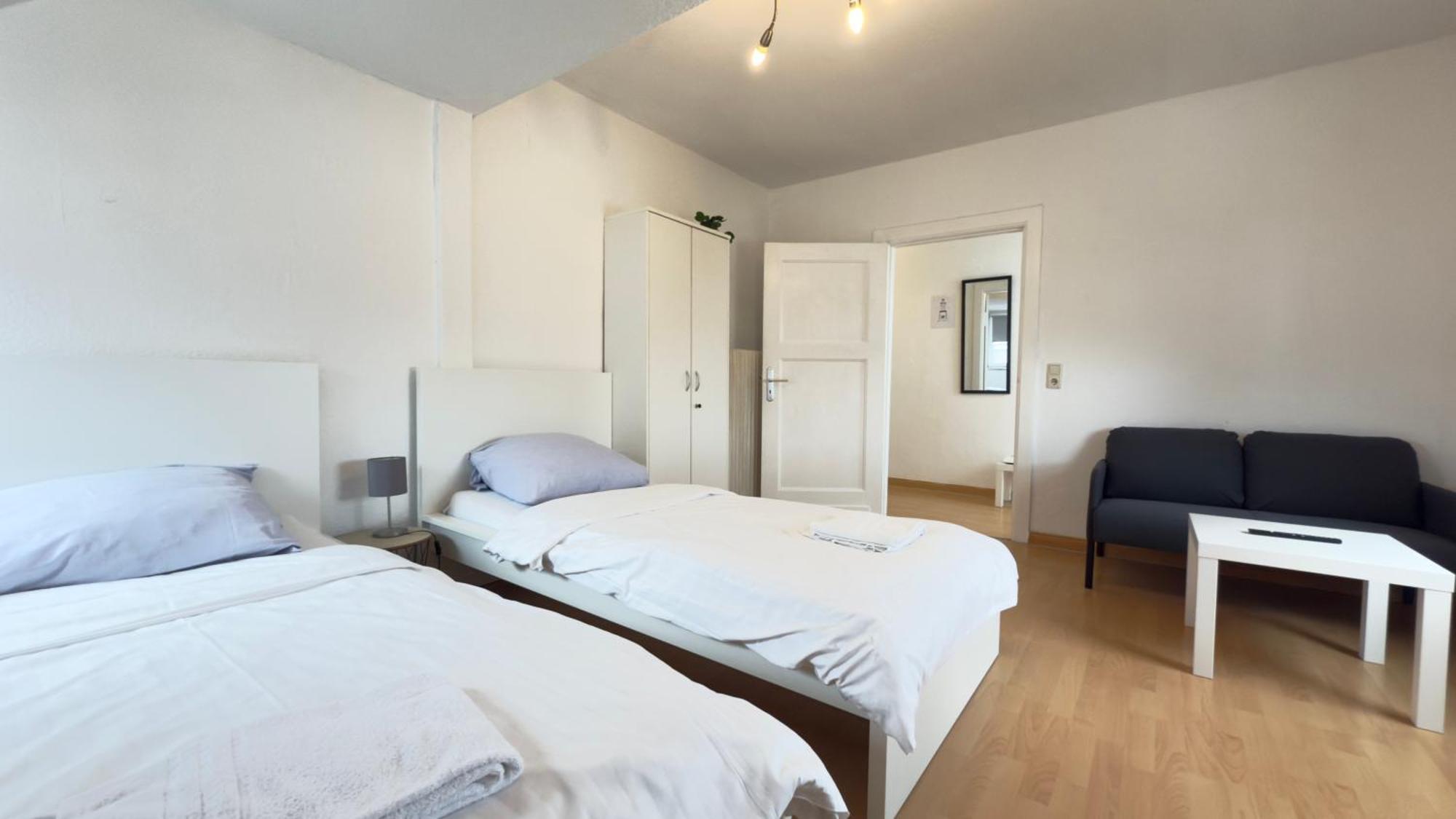 Apartments Im Herzen Von Neumuenster Innenstadt & Hbf Fusslaeufig, Mit Privatparkplatz エクステリア 写真