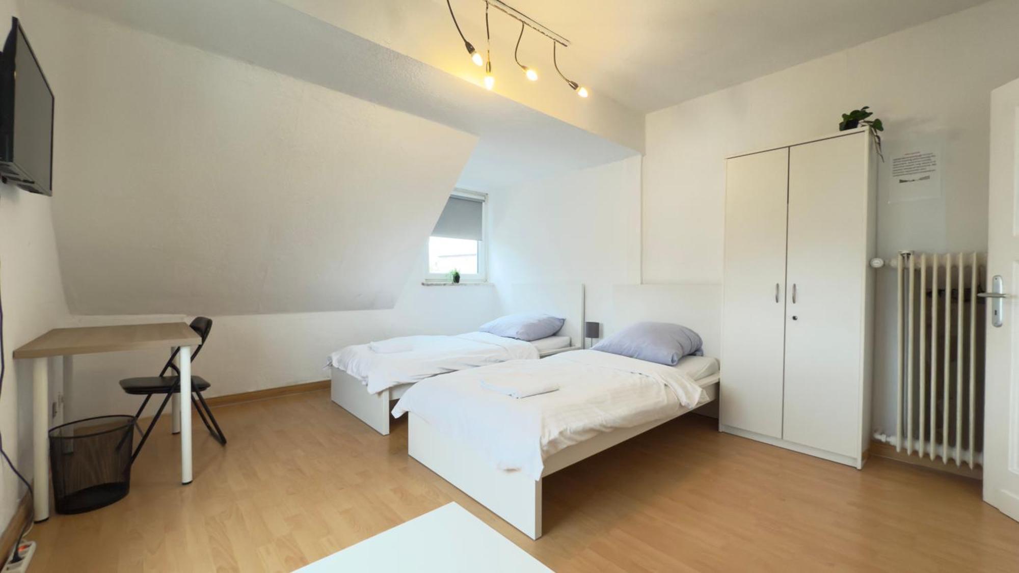 Apartments Im Herzen Von Neumuenster Innenstadt & Hbf Fusslaeufig, Mit Privatparkplatz エクステリア 写真