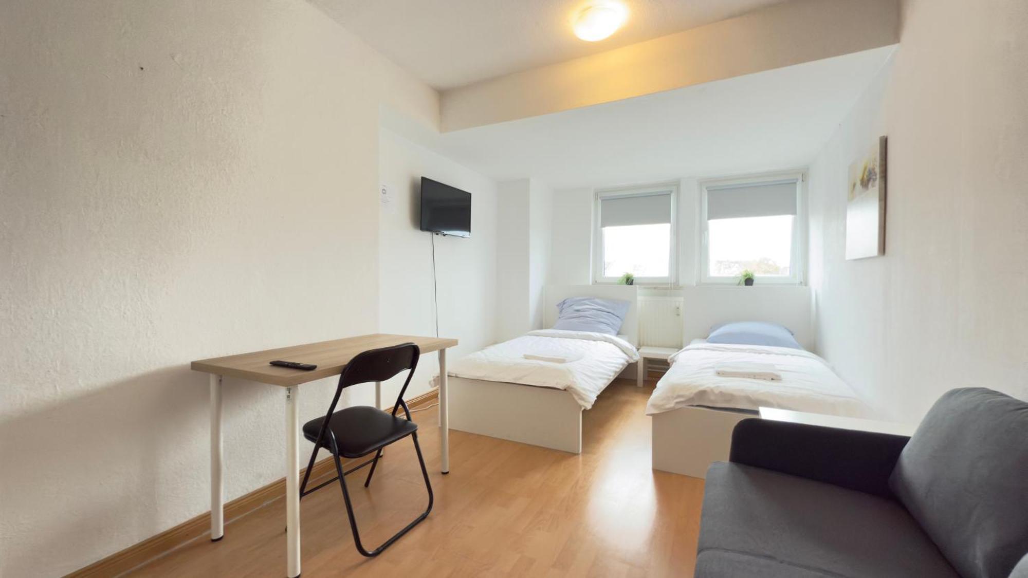 Apartments Im Herzen Von Neumuenster Innenstadt & Hbf Fusslaeufig, Mit Privatparkplatz エクステリア 写真